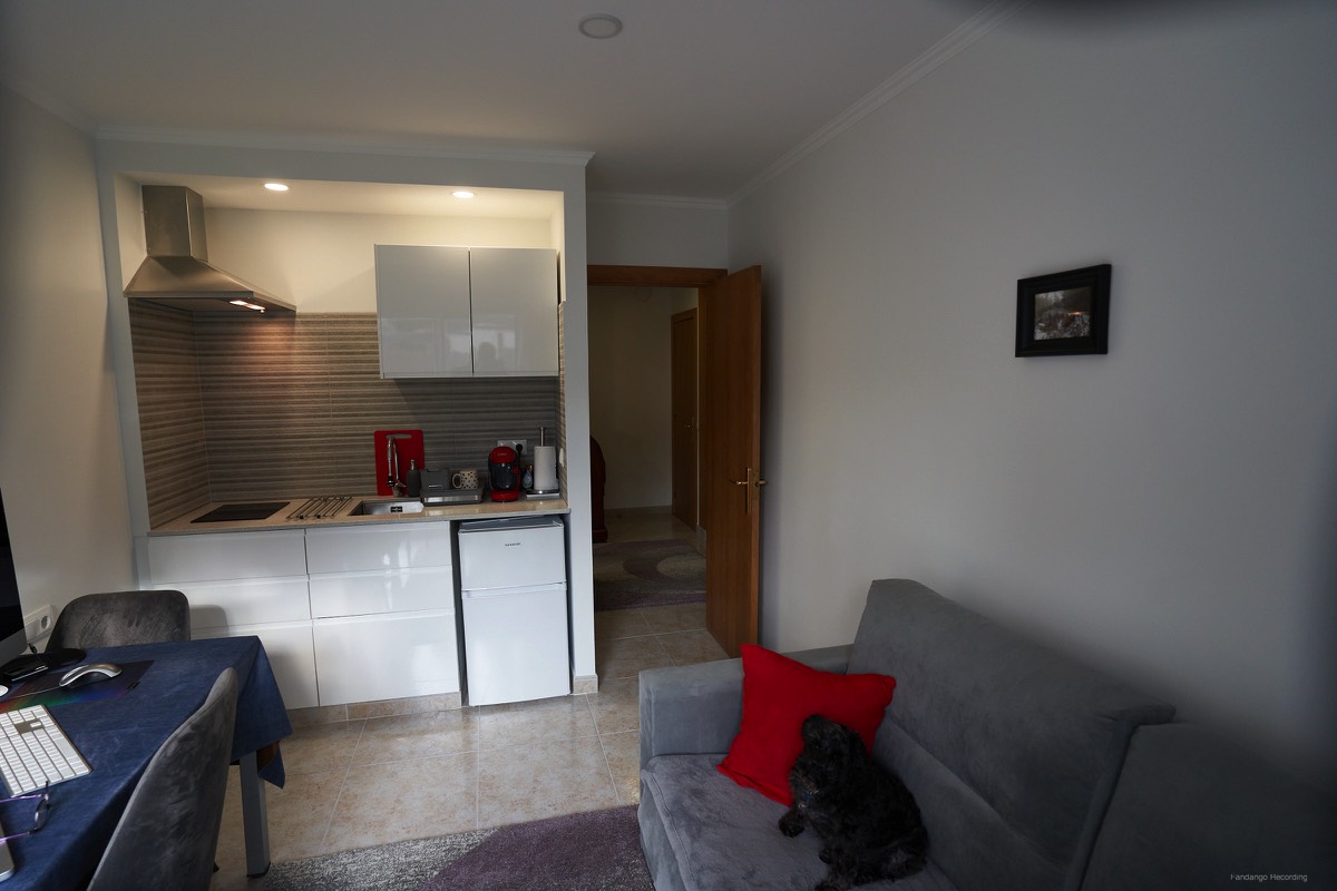 Studio modern kitchenette.