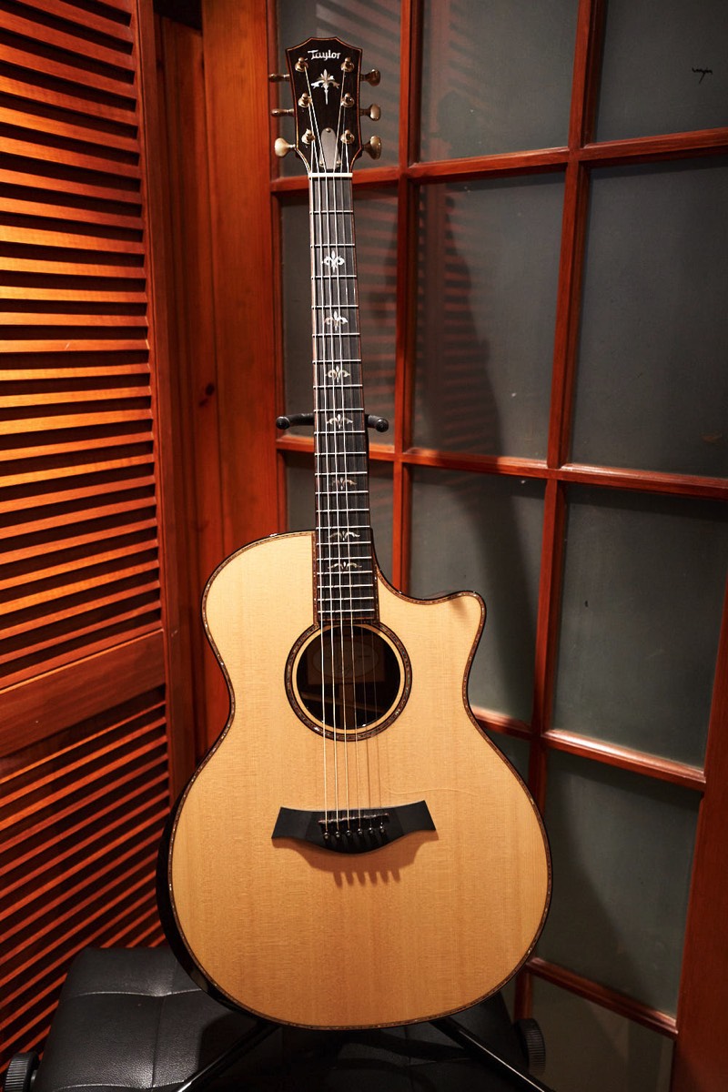 Taylor 914CE
